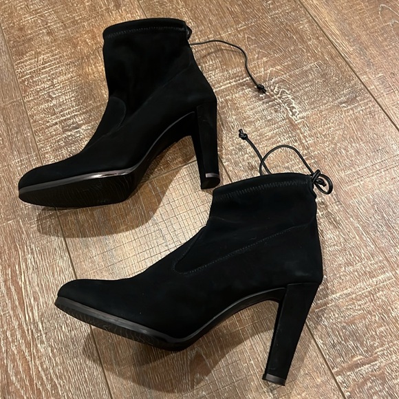 Stuart Weitzman Black Glove Stretch Suede Bootie - Picture 5 of 11